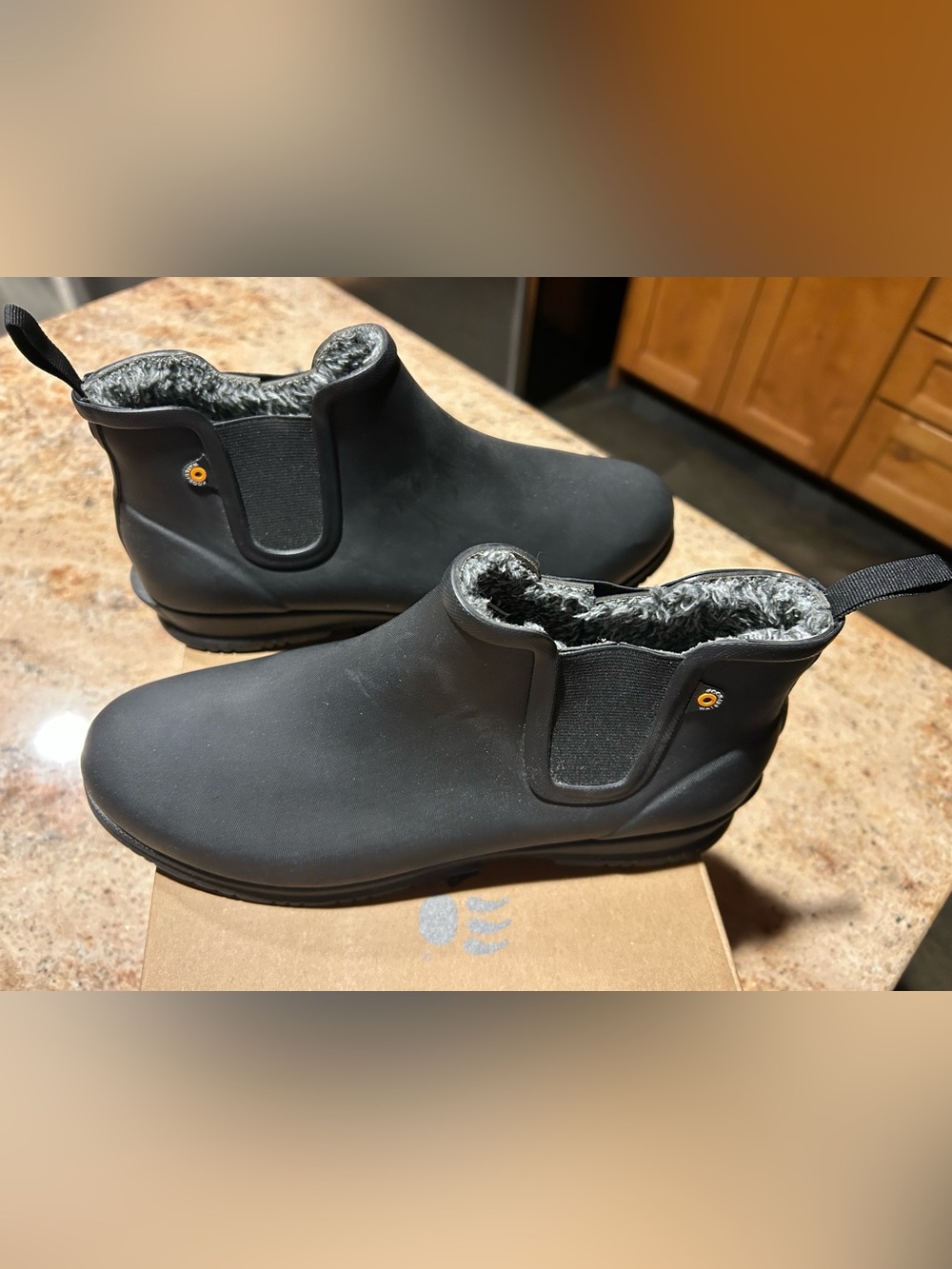Boggs Black Size 9 “SweetPea Winter” 72421 Rebound Bloom Lined Waterproof Boots